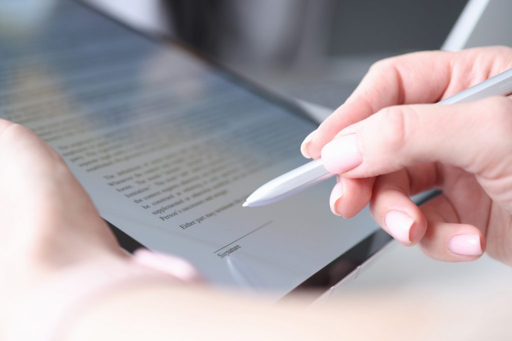 Three Benefits of E-Signature Software